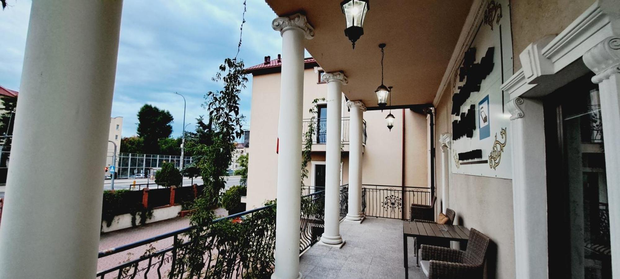Hotel Rezydencja Rosa Przemyśl Eksteriør billede